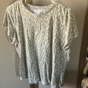 Liz Claiborne Women's Patterned Short Sleeve Top with shoulder interest xl